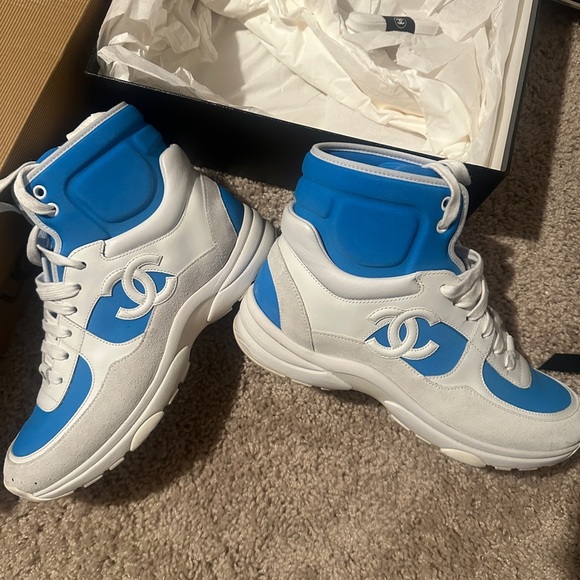 Chanel 2018 Interlocking CC Logo Wedge Sneaker - Picture 1 of 8